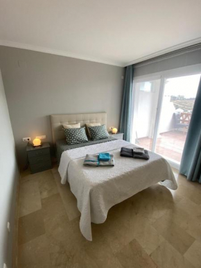 2 bedroom apartment Sitio de Calahonda, Mijas, 4 pools!